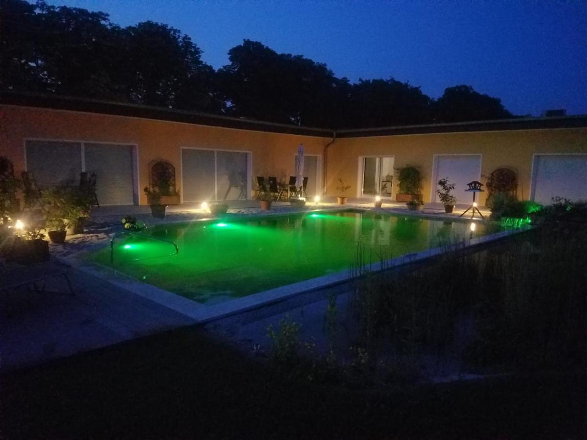 Ferienhaus Zum Imker Velten Eksteriør billede